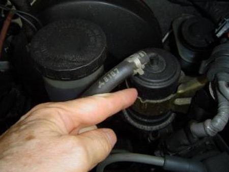 Hoe verander ik het brandstoffilter? Tips voor automobilisten