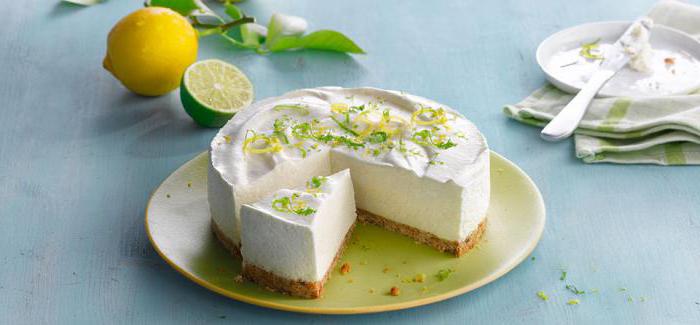 Lemon cheesecake: eenvoudige en heerlijke recepten met een foto